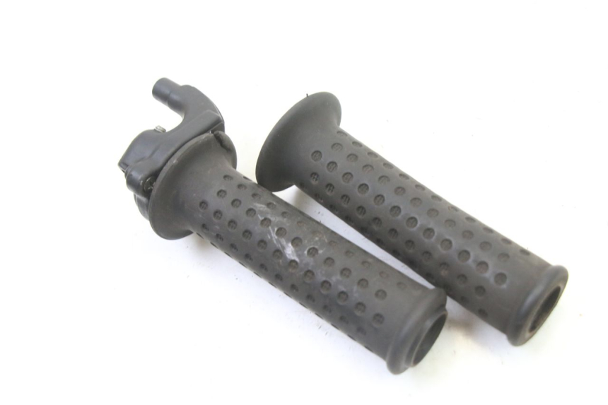 photo de THROTTLE GRIP PIAGGIO SUPER LX 125 (2000 - 2003) - Component detail