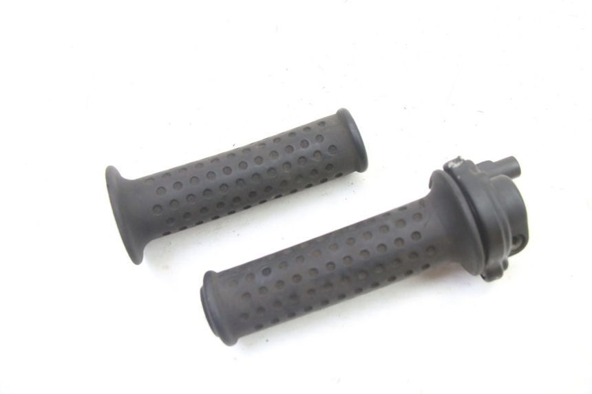 photo de THROTTLE GRIP PIAGGIO SUPER LX 125 (2000 - 2003) - Alternative perspective
