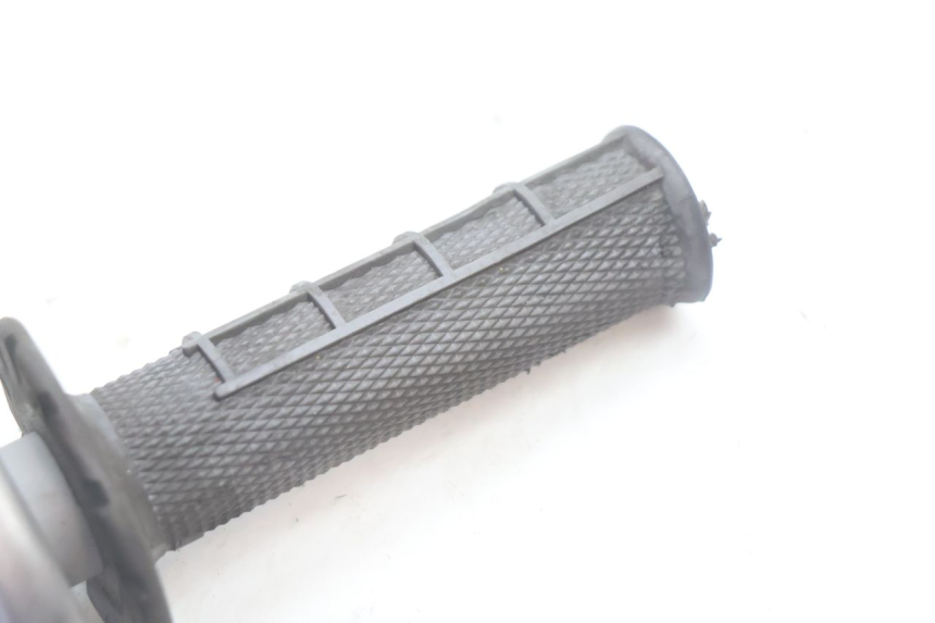 photo de THROTTLE GRIP KTM SX 85 (2018 - 2024) - Zoom on usage condition