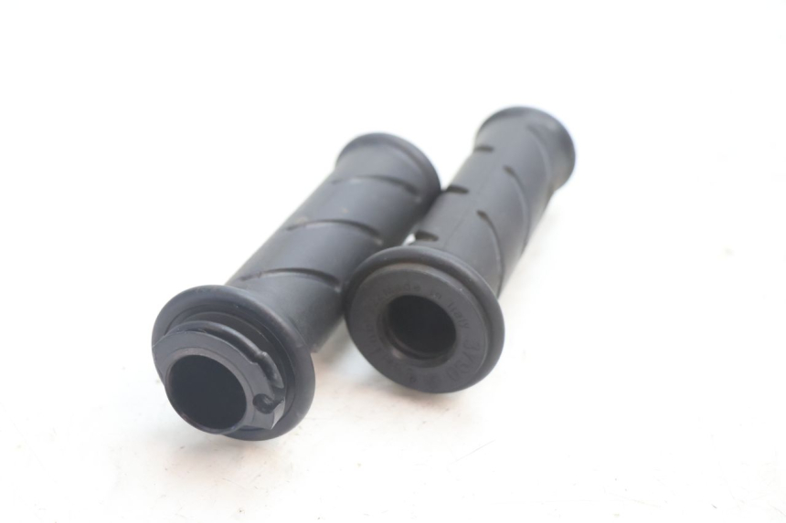 photo de THROTTLE GRIP PEUGEOT TREKKER TKR 50 (2005 - 2014) - Component detail