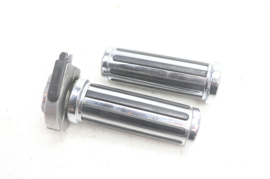 photo de THROTTLE GRIP BOOM TRIKE FUN 500 (2004 - 2010) - Main view