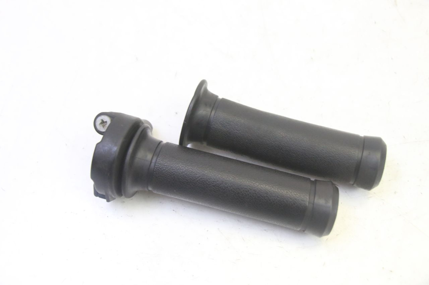 photo de THROTTLE GRIP PEUGEOT TWEET PRO CARGO 50 (2018 - 2022) - Component detail