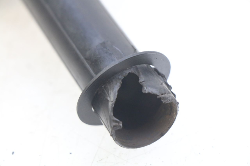 photo de THROTTLE GRIP PIAGGIO VESPA S 2T 50 (2007 - 2014) - Component detail