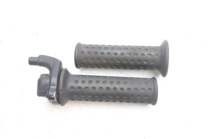 photo de THROTTLE GRIP PIAGGIO VESPA S 2T 50 (2007 - 2014) - Main view