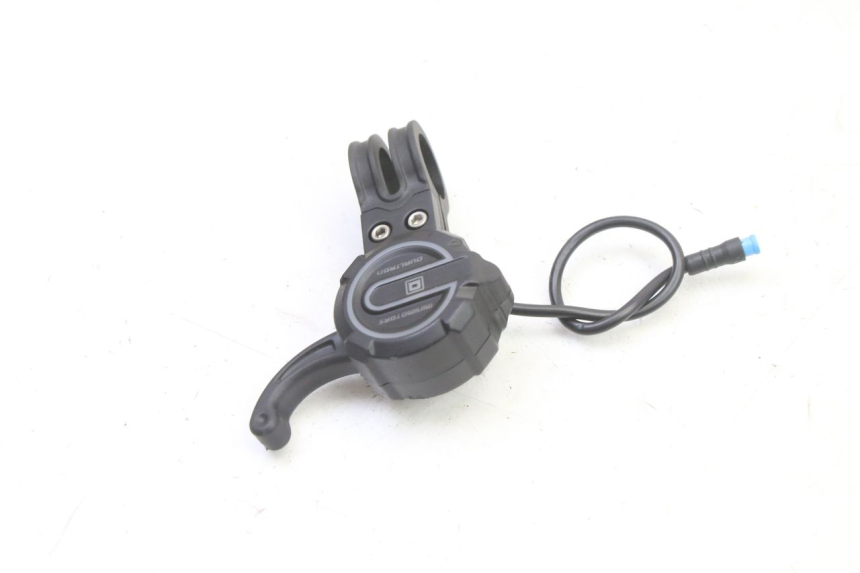 photo de THROTTLE GRIP DUALTRON VICTOR LIMITED 1 - Alternative perspective