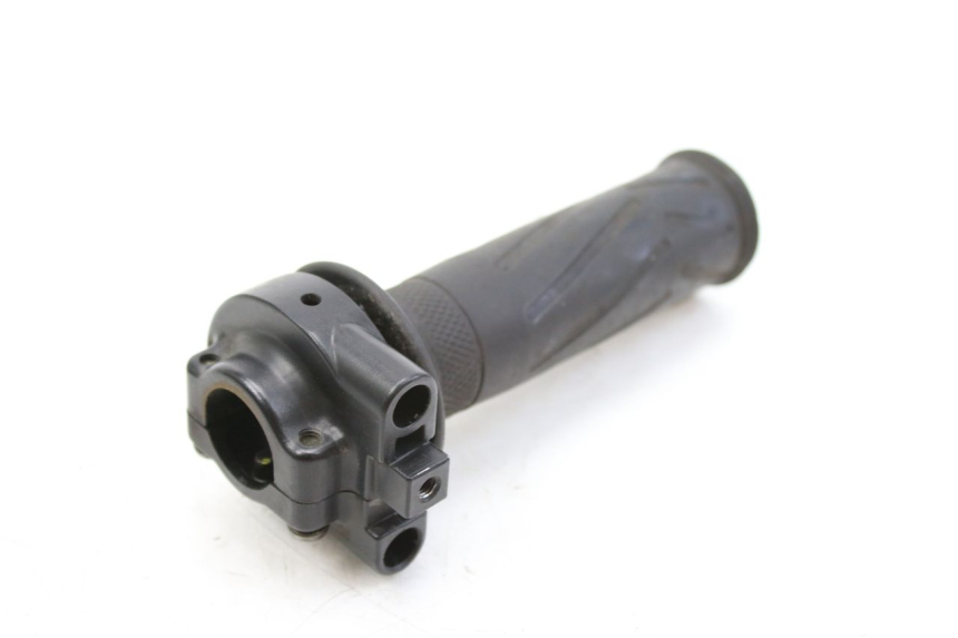 photo de THROTTLE GRIP YAMAHA XMAX X-MAX 125 (2006 - 2009) - Technical close-up