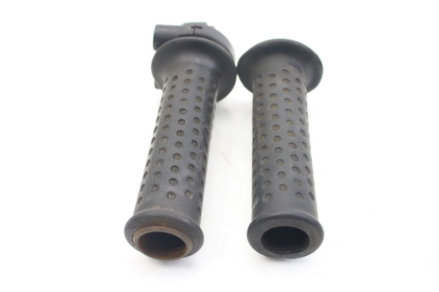 photo de THROTTLE GRIP PIAGGIO X9 EVOLUTION 500 (2003 - 2005) - Alternative perspective