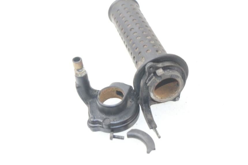 photo de THROTTLE GRIP PIAGGIO X9 125 (2000 - 2003) - Alternative perspective