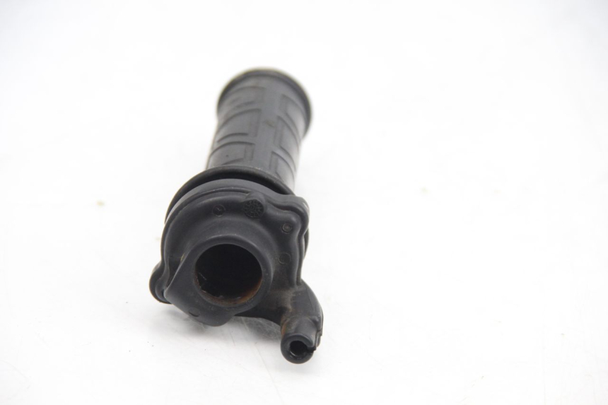 photo de THROTTLE GRIP PIAGGIO XEVO - X EVO 125 (2007 - 2017) - Alternative perspective