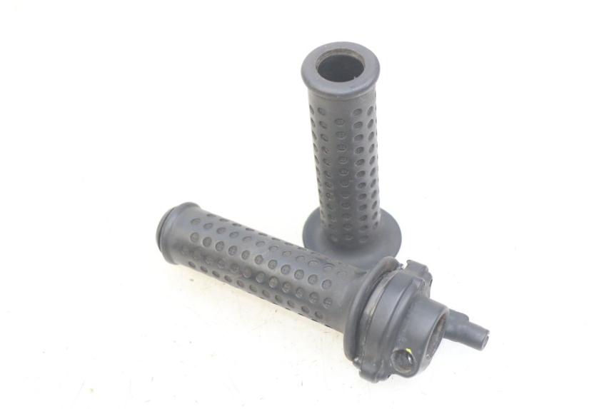 photo de THROTTLE GRIP PIAGGIO XEVO - X EVO 125 (2007 - 2017) - Main view