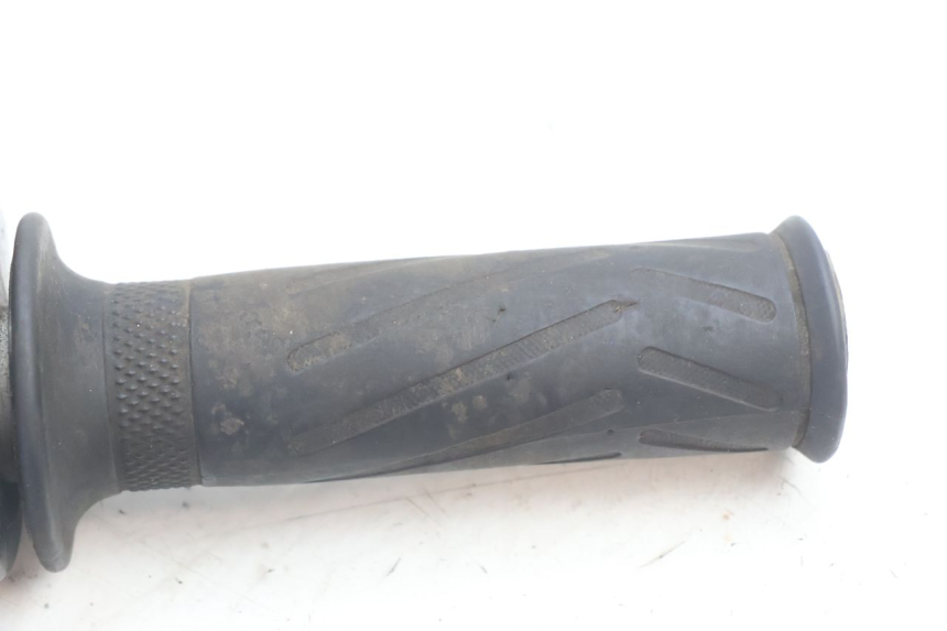photo de THROTTLE GRIP YAMAHA XJR 1300 (1998 - 2002) - Component detail