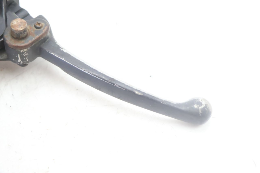 photo de THROTTLE GRIP SMC XROAD 150 - Zoom on usage condition