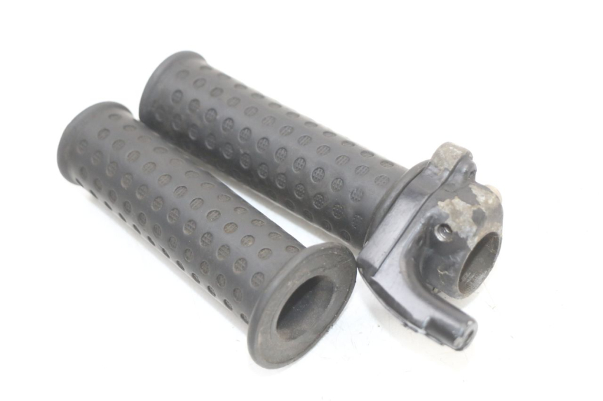 photo de THROTTLE GRIP PIAGGIO ZIP 2T 50 (2009 - 2019) - Alternative perspective