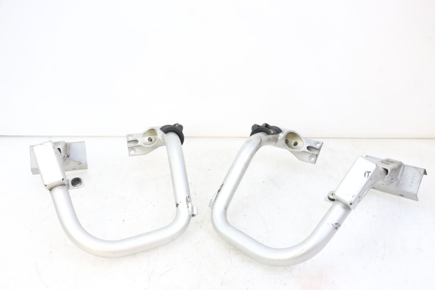 photo de REAR HANDLEBARS BMW C1 125 (2000 - 2003) - Zoom on usage condition