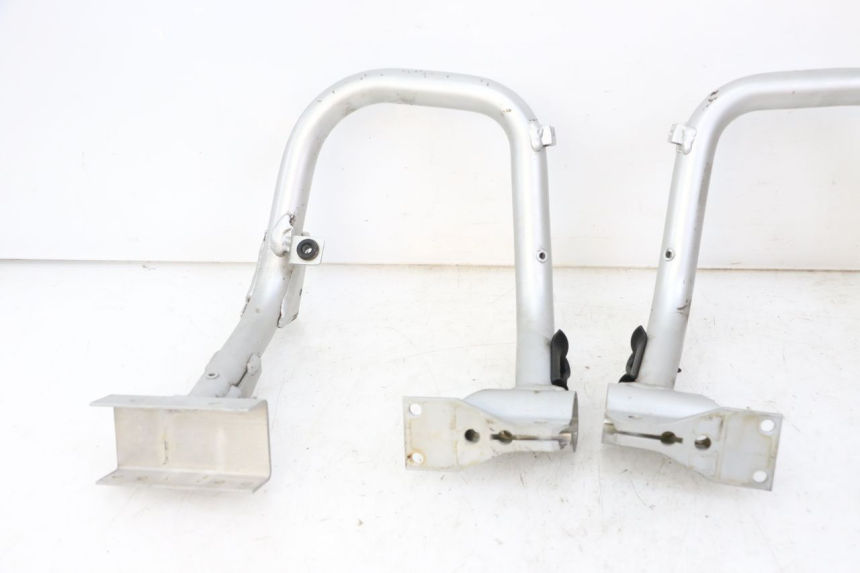 photo de REAR HANDLEBARS BMW C1 125 (2000 - 2003) - Fixing points details