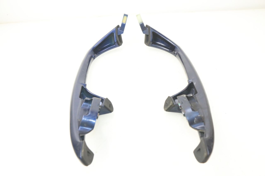 photo de GRAB RAIL  SUZUKI BURGMAN 650 (2002 - 2004) - Zoom on usage condition