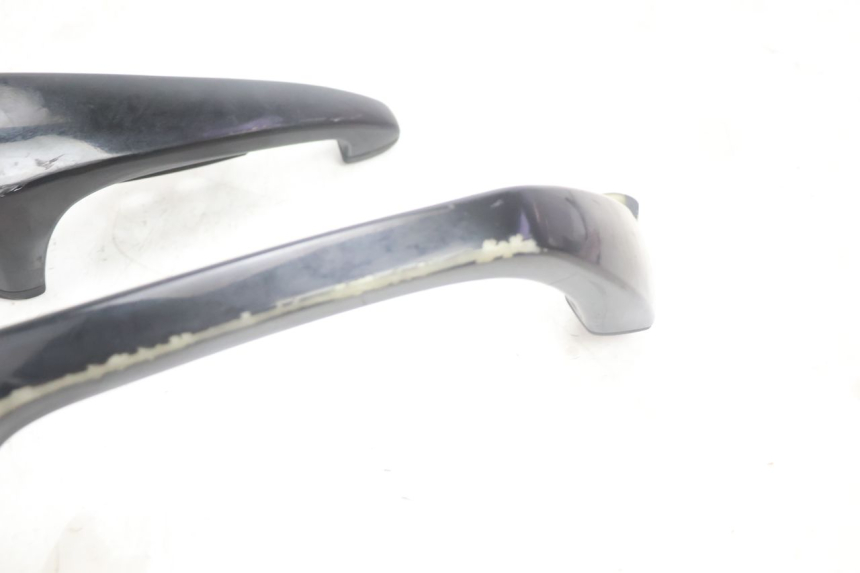 photo de GRAB RAIL SUZUKI BURGMAN EXECUTIVE ABS 650 (2006 - 2012) - Zoom on usage condition