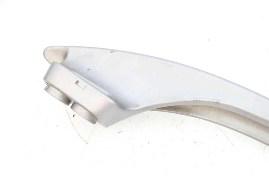 photo de RIGHT GRAB RAIL  SUZUKI BURGMAN 650 (2013 - 2020) - Technical close-up