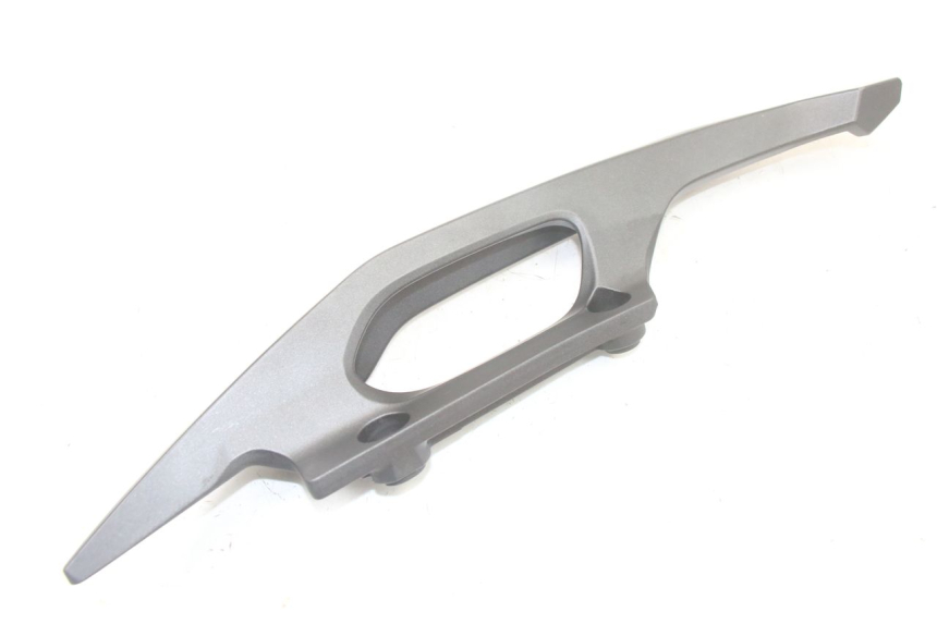 photo de RIGHT GRAB RAIL  HONDA FORZA 125 (2021 - 2025) - Technical close-up