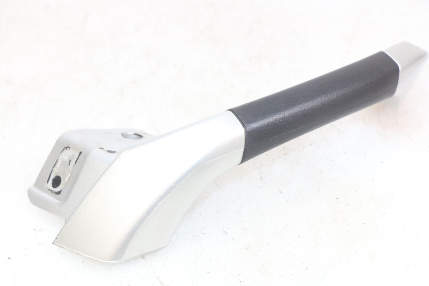 photo de RIGHT REAR HANDLEBAR PIAGGIO MP3 LT 400 (2007 - 2012) - Main view
