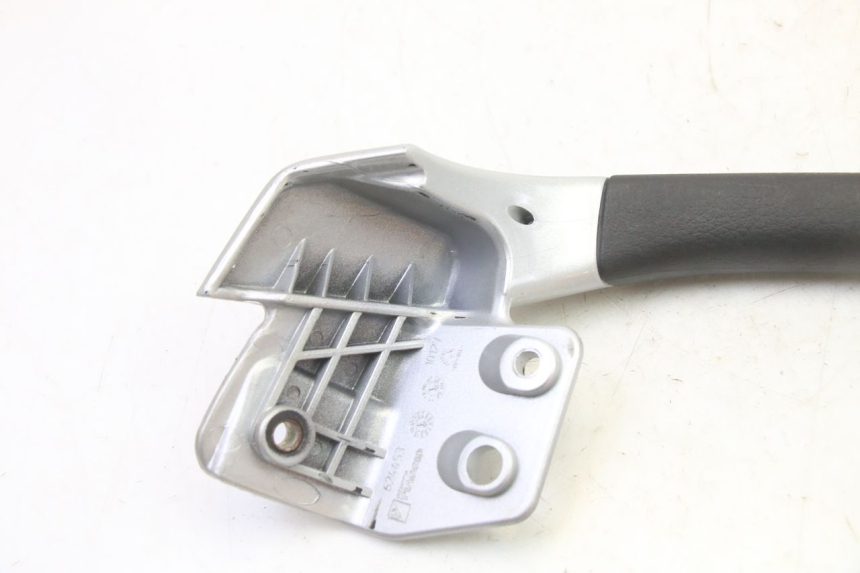 photo de RIGHT REAR HANDLEBAR PIAGGIO MP3 RL 250 (2006 - 2010) - Product overview