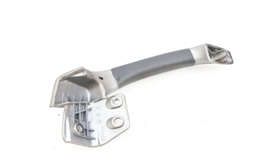 photo de RIGHT GRAB RAIL  PIAGGIO MP3 125 (2006 - 2014) - Alternative perspective