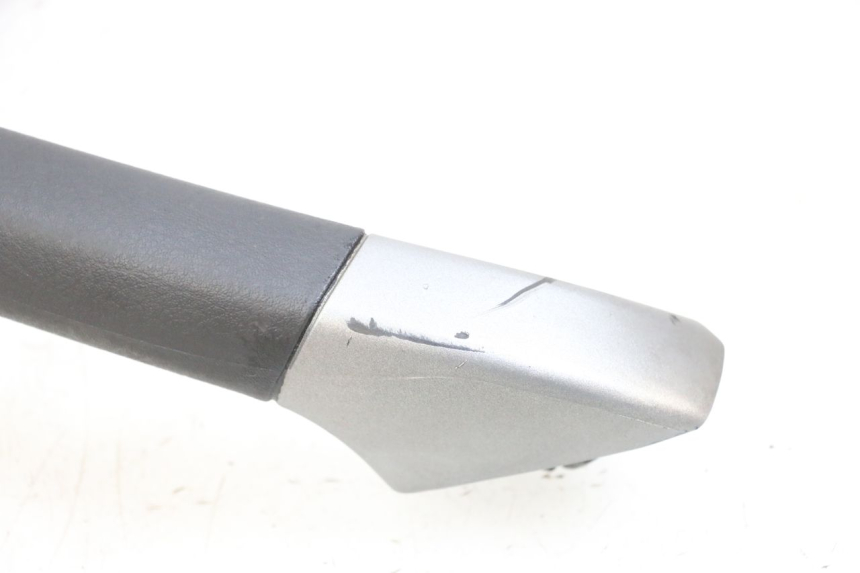 photo de RIGHT GRAB RAIL  PIAGGIO MP3 125 (2006 - 2014) - Checked used part