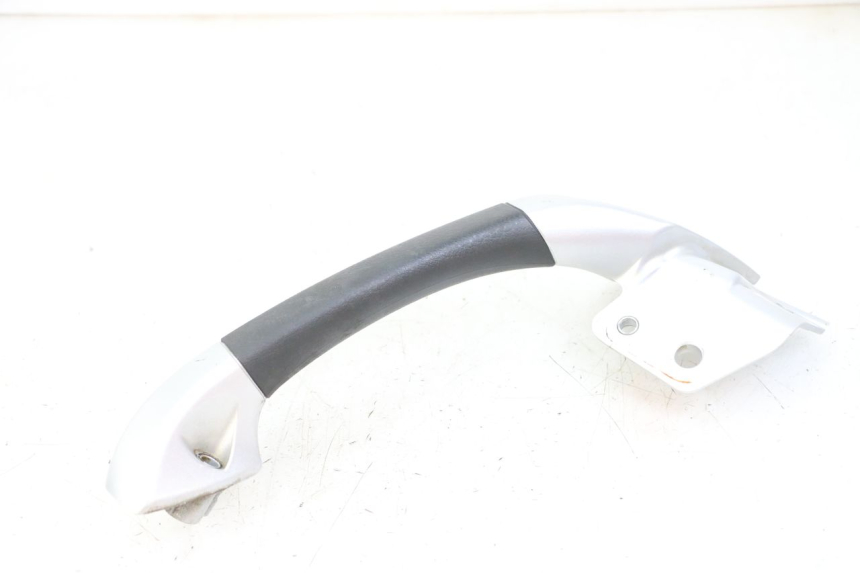 photo de RIGHT REAR HANDLEBAR PIAGGIO MP3 LT 400 (2007 - 2012) - Fixing points details