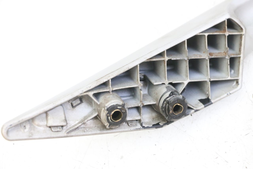 photo de RIGHT GRAB RAIL  PEUGEOT SATELIS 125 (2013 - 2018) - Technical close-up