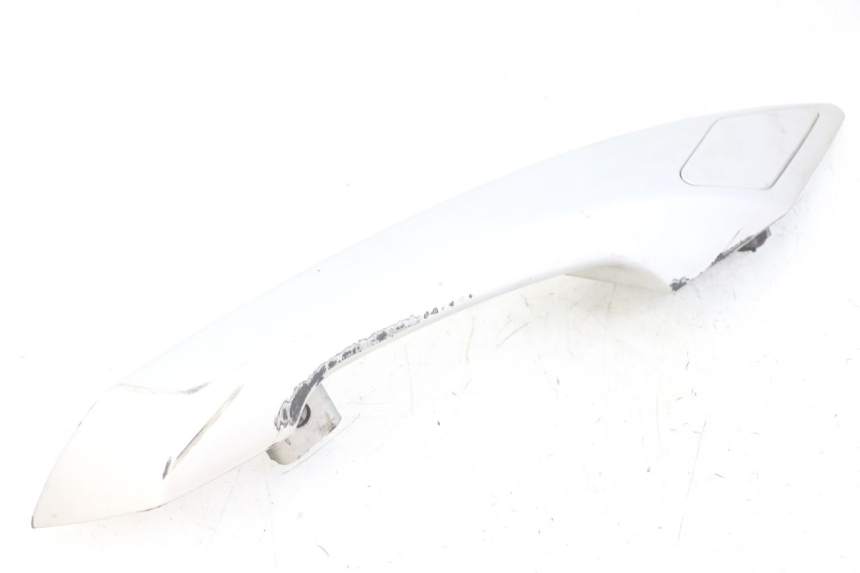 photo de RIGHT GRAB RAIL  PEUGEOT SATELIS 125 (2013 - 2018) - Surface and material condition