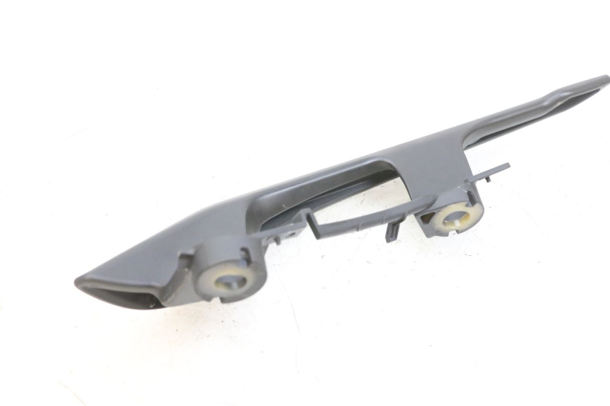 photo de RIGHT GRAB RAIL  YAMAHA TRICITY 300 (2020 - 2024) - Fixing points details