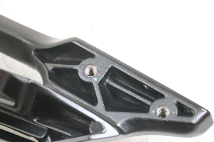 photo de RIGHT REAR HANDLEBAR KAWASAKI VERSYS ABS 650 (2015 - 2018) - Technical close-up