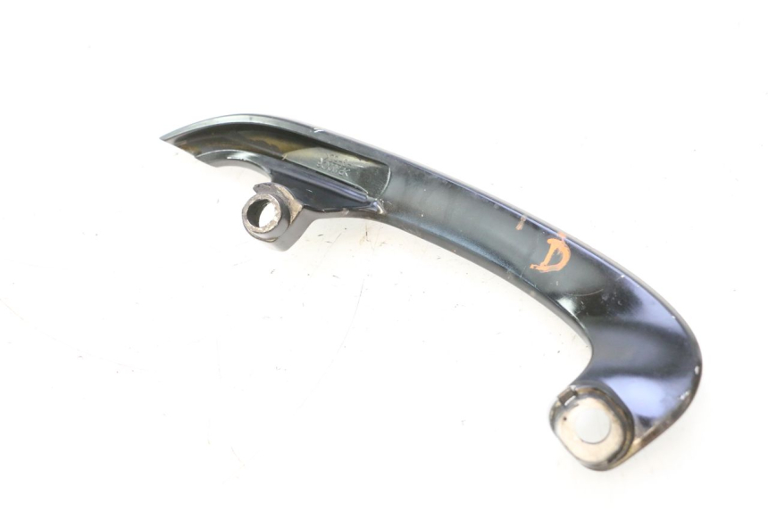 photo de RIGHT GRAB RAIL  YAMAHA XP T-MAX ABS 500 (2005 - 2005) - Technical close-up