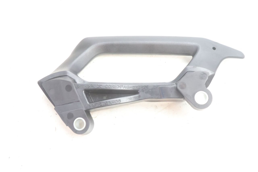 photo de LEFT GRAB RAIL  YAMAHA FZ8 800 (2010 - 2016) - Alternative perspective