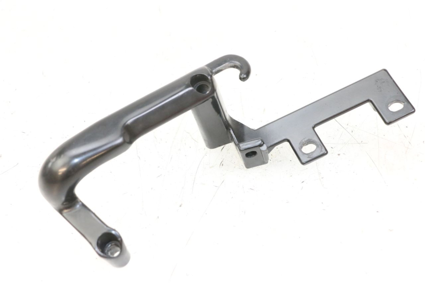 photo de LEFT GRAB RAIL  KAWASAKI GTR 1000 (1994 - 2004) - Technical close-up