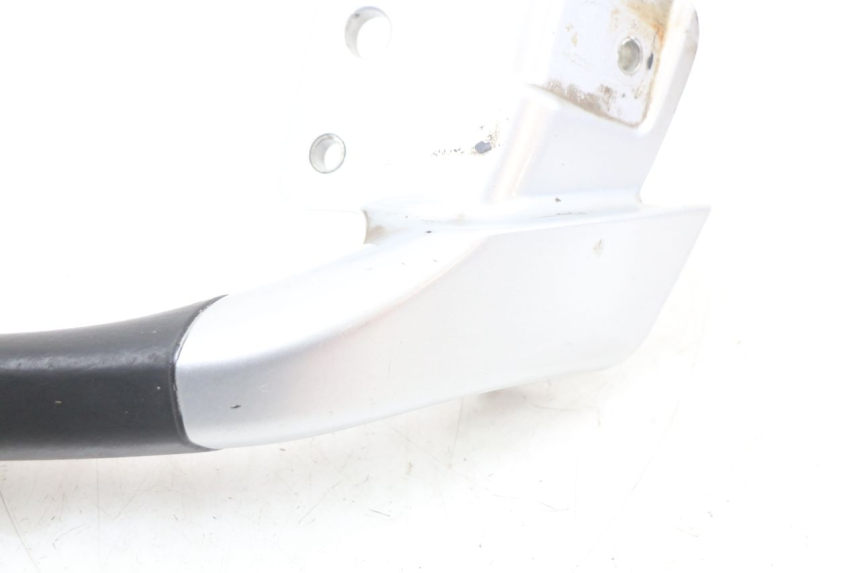 photo de LEFT GRAB RAIL  PIAGGIO MP3 LT 400 (2007 - 2012) - Alternative perspective