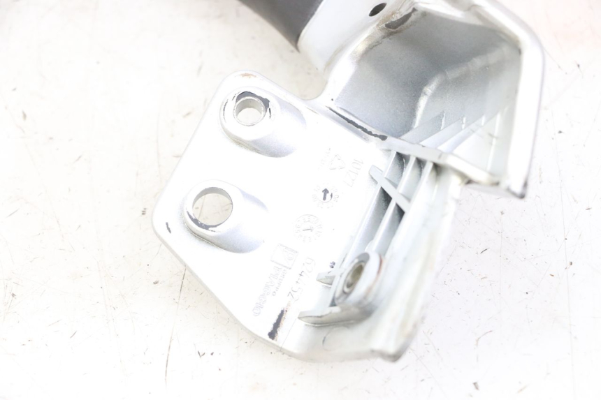 photo de LEFT GRAB RAIL  PIAGGIO MP3 LT 300 (2010 - 2016) - Product overview