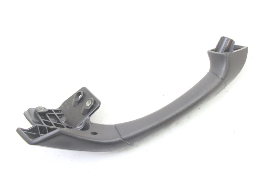 photo de LEFT REAR HANDLEBAR PIAGGIO MP3 500 (2011 - 2015) - Alternative perspective