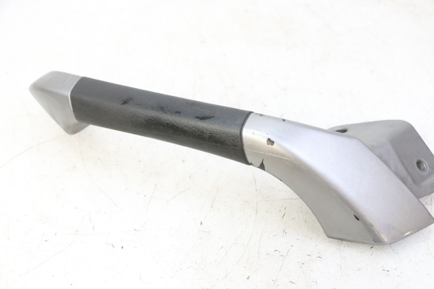 photo de LEFT GRAB RAIL  PIAGGIO MP3 125 (2006 - 2014) - Main view