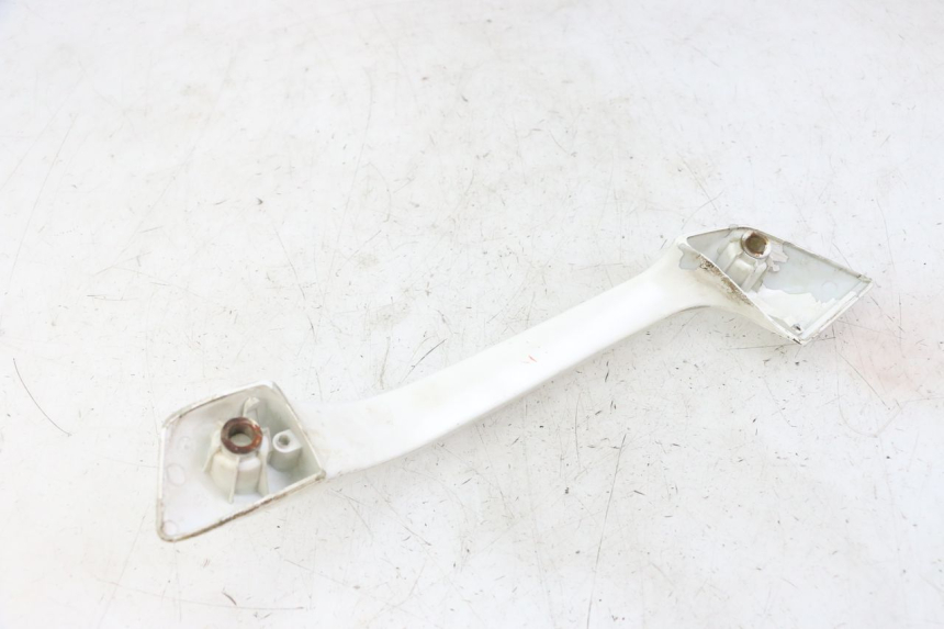 photo de LEFT GRAB RAIL  GILERA NEXUS 125 (2009 - 2013) - Zoom on usage condition