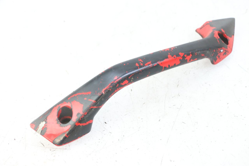 photo de LEFT GRAB RAIL  GILERA NEXUS 125 (2009 - 2013) - Zoom on usage condition