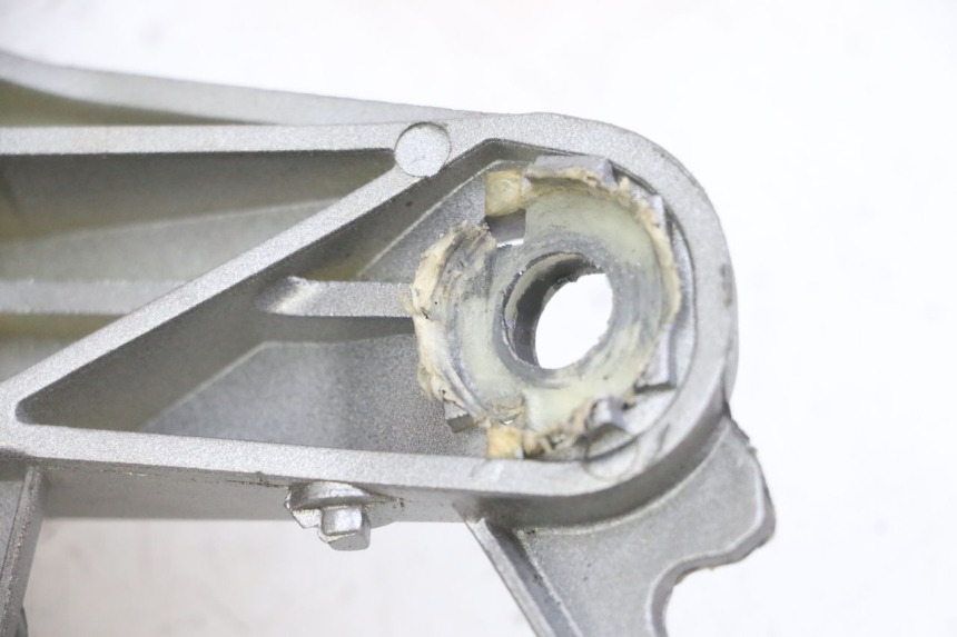 photo de LEFT GRAB RAIL  HONDA NTV DEAUVILLE ABS 700 (2007 - 2016) - Technical close-up