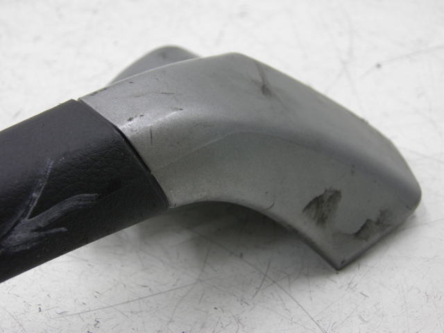 photo de LEFT GRAB RAIL  PIAGGIO MP3 RL 125 (2008 - 2009) - Component detail