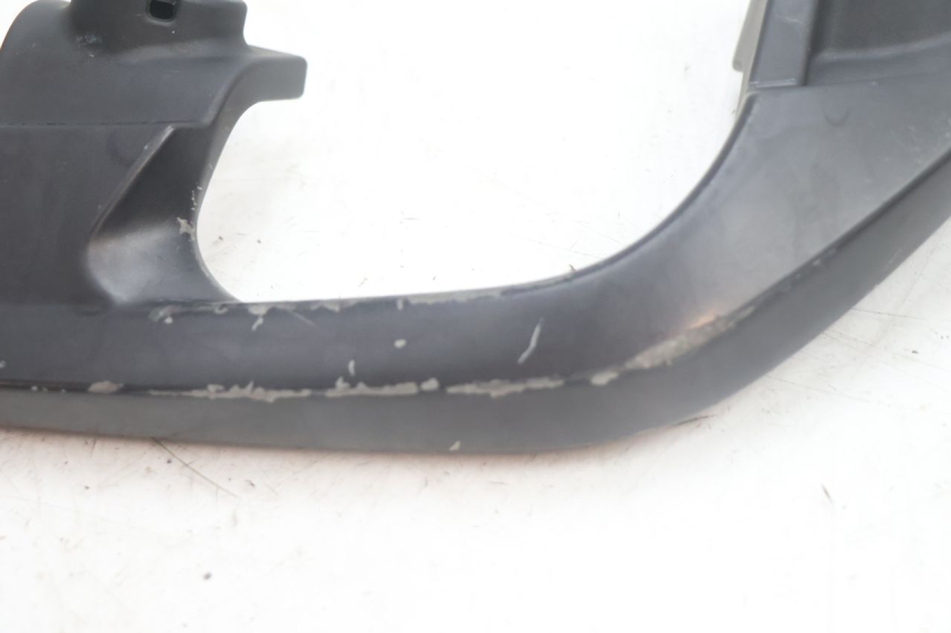 photo de LEFT REAR HANDLEBAR YAMAHA X-MAX XMAX 125 (2010 - 2013) - Fixing points details