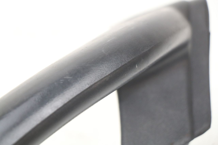 photo de LEFT REAR HANDLEBAR PIAGGIO X9 EVOLUTION 125 (2003 - 2007) - Zoom on usage condition