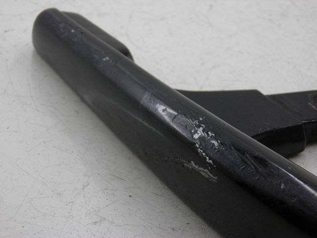 photo de LEFT GRAB RAIL  YAMAHA XMAX X-MAX 125 (2006 - 2009) - Alternative perspective