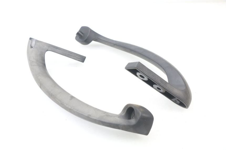 photo de GRAB RAIL  KYMCO GRAND DINK 250 (2002 - 2007) - Zoom on usage condition