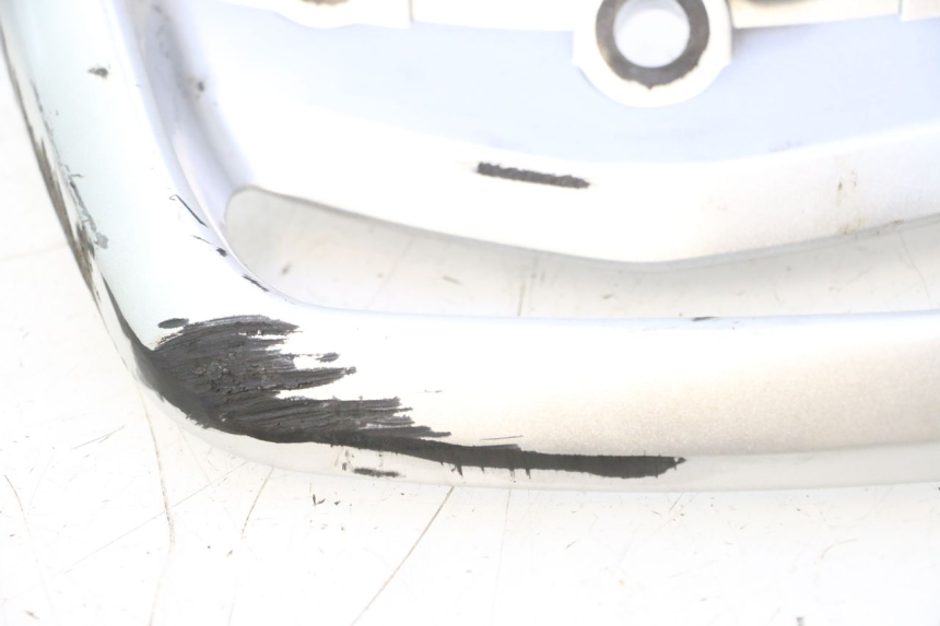 photo de GRAB RAIL  SUZUKI GSR 600 (2005 - 2012) - Surface and material condition
