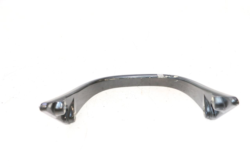 photo de GRAB RAIL SUZUKI GSX F GSXF 750 (1988 - 1998) - Technical close-up