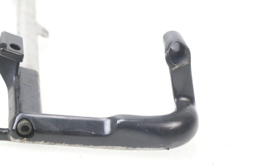 photo de GRAB RAIL  KAWASAKI GTR 1000 (1994 - 2004) - Surface and material condition